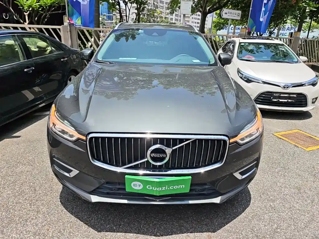 Volvo XC60 T5 4 WD Smart Ease Luxury