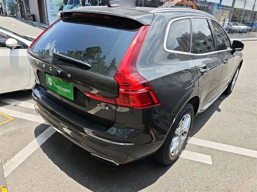Volvo XC60 T5 4 WD Smart Ease Luxury
