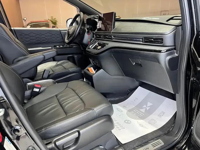 Honda Elysion 2.0 L e:HEV Luxury