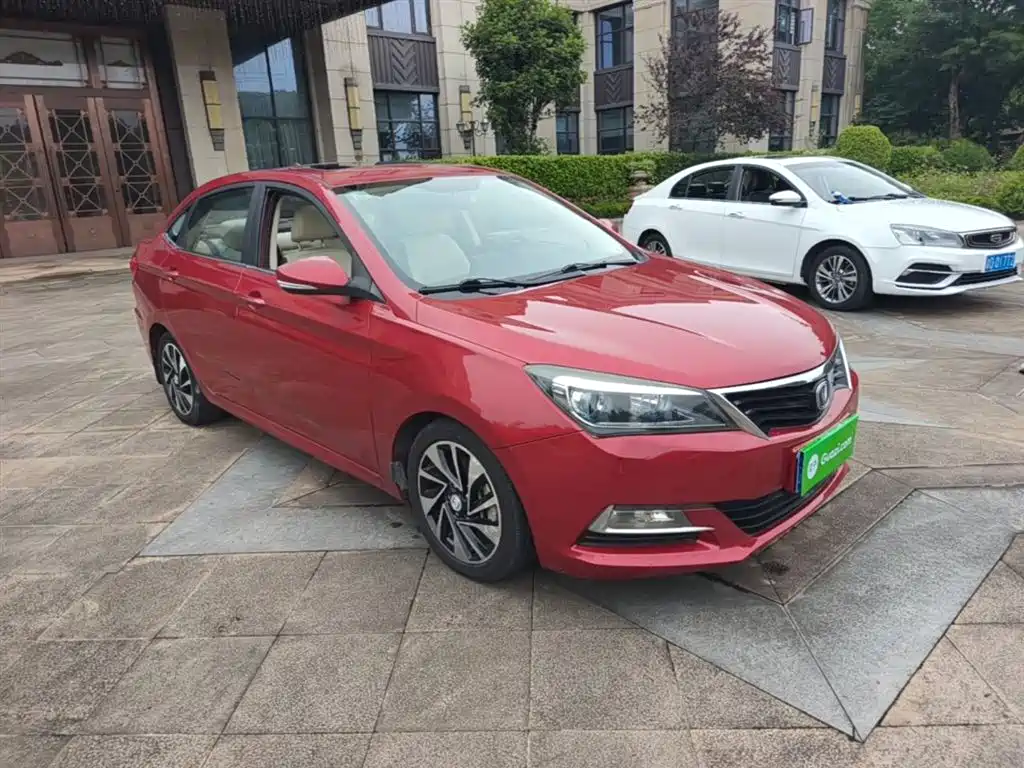 Yuexiang V7 悦翔V7 2015款 1.6 L 自动乐趣型 国IV