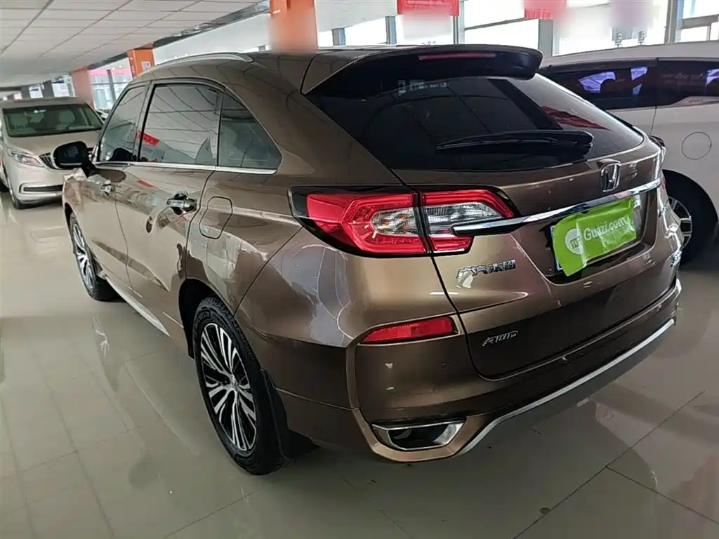 Avancier 370 TURBO 4 WD Premium
