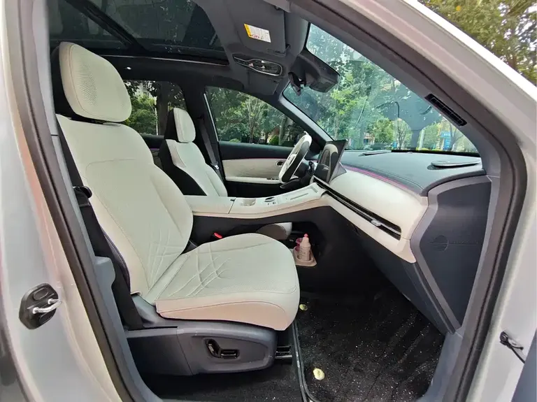 Geely Galaxy Starship 7 120 km Explorer +