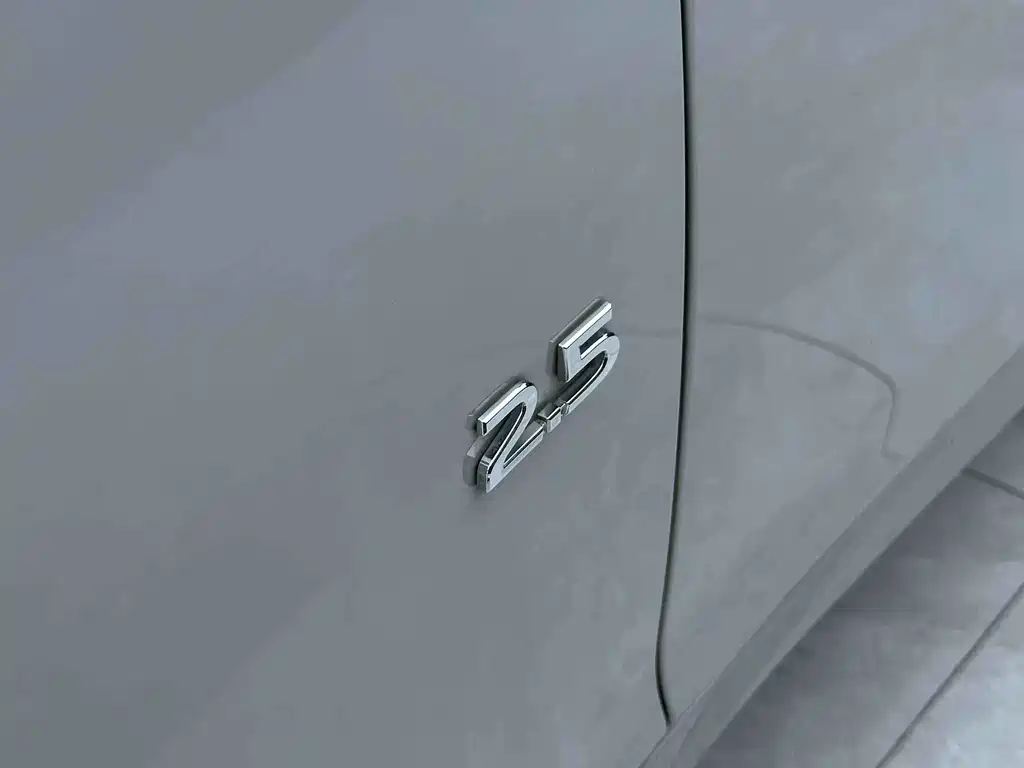 Infiniti Q70 Q70 L 2.5 L Elite