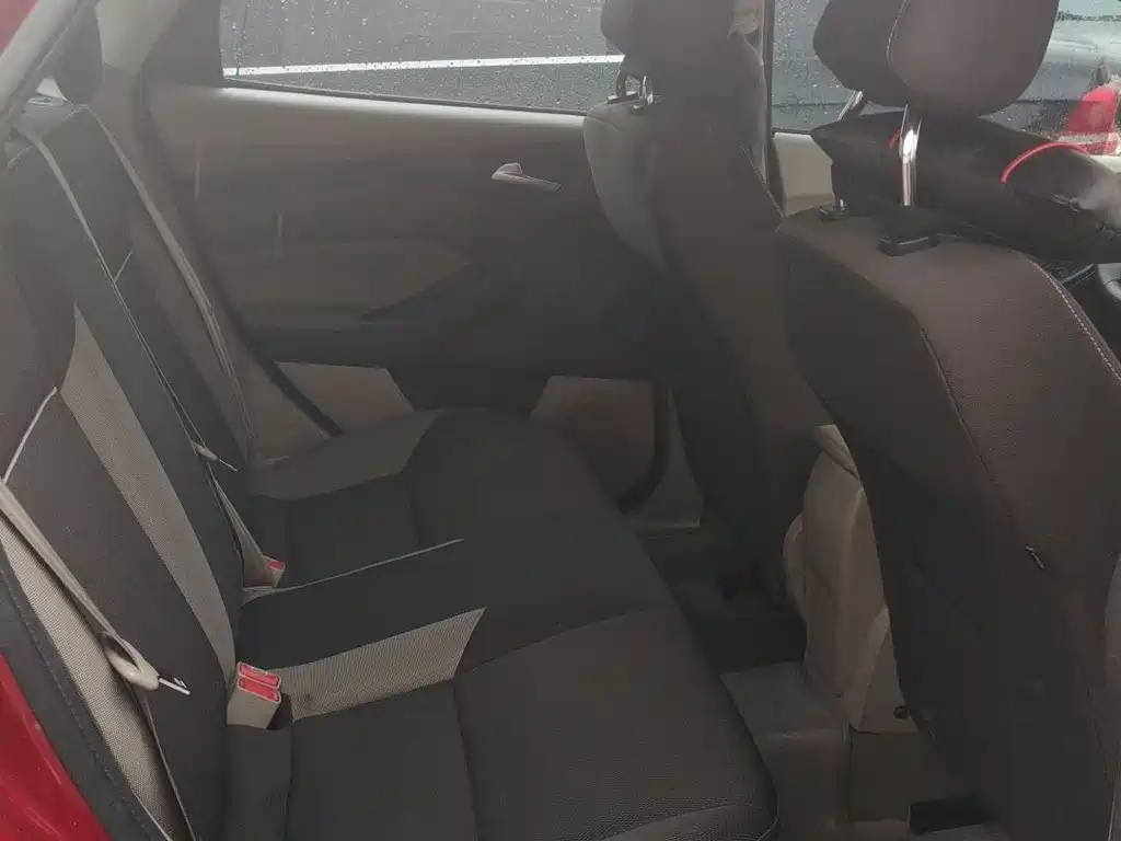 Focus Sedan 1.6 L Auto Comfort