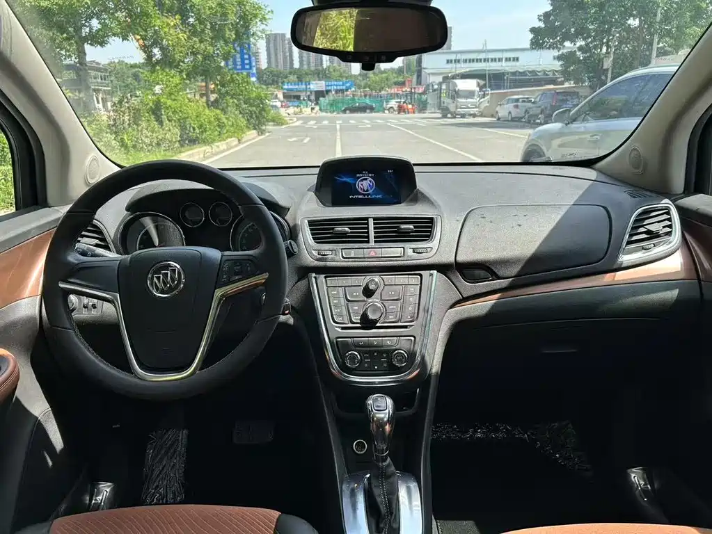 Encore 1.4 T Auto 2 WD Urban Leading