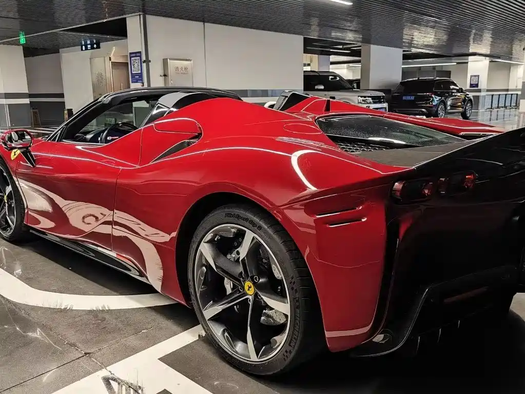 SF90 3.9 T V8 Spider
