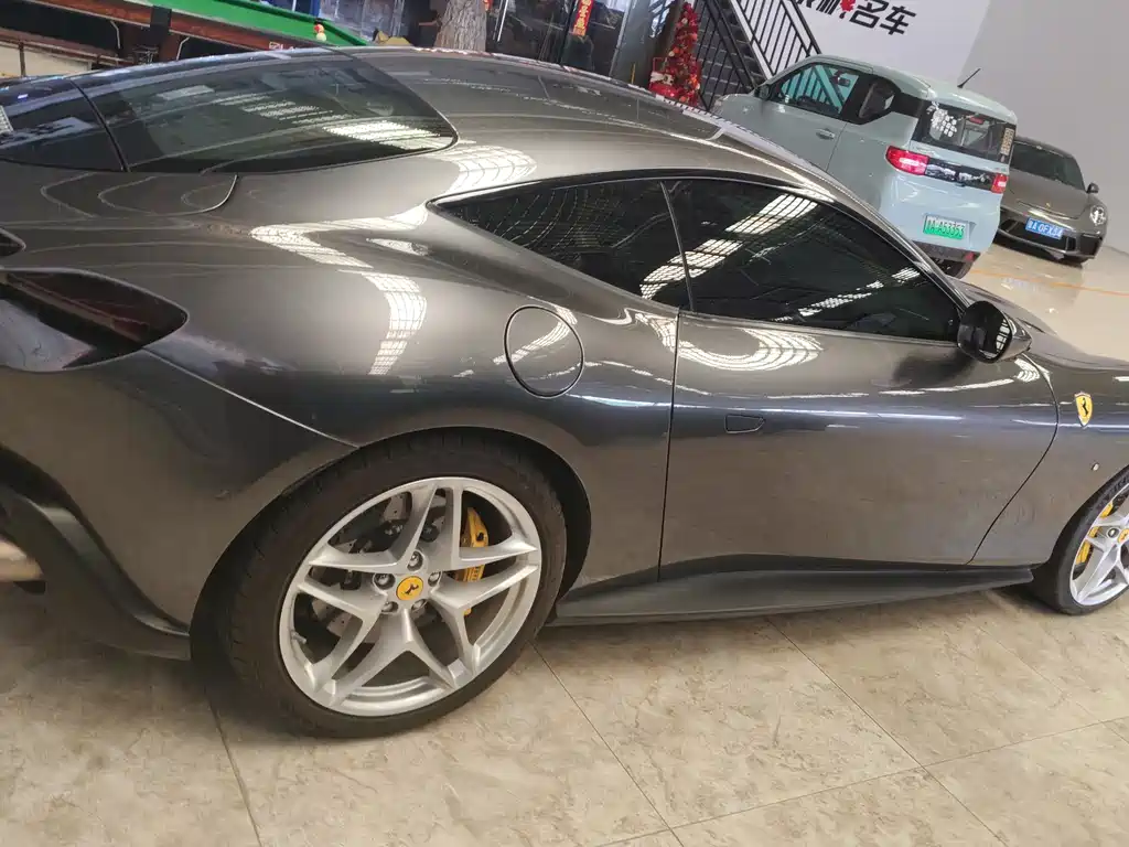 Roma 3.9 T V8