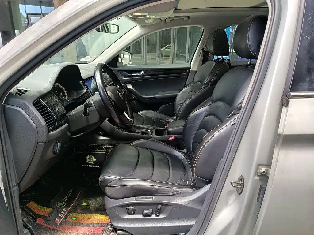 Kodiaq Facelift TSI330 5-seat 2 WD Luxury Enjoyment