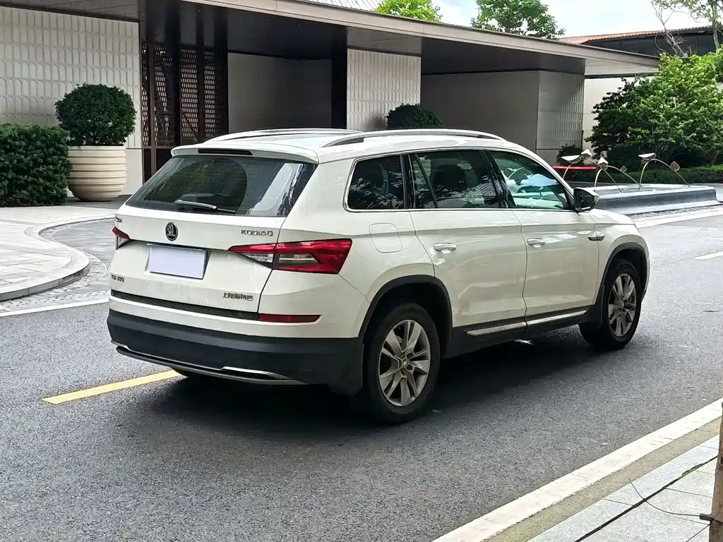 Kodiaq Facelift TSI330 5-seat 2 WD Luxury Enjoyment