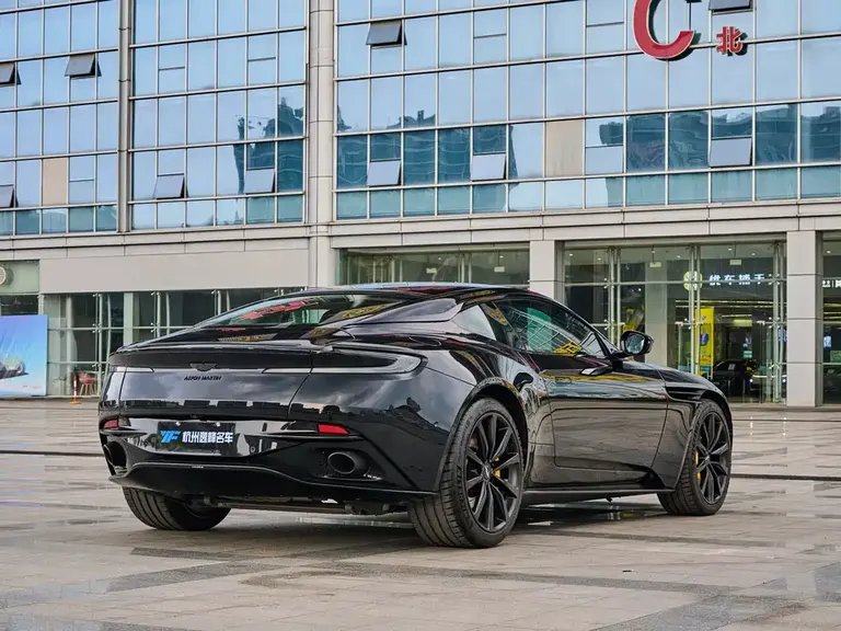 Aston Martin DB11 4.0 T V8 Coupe