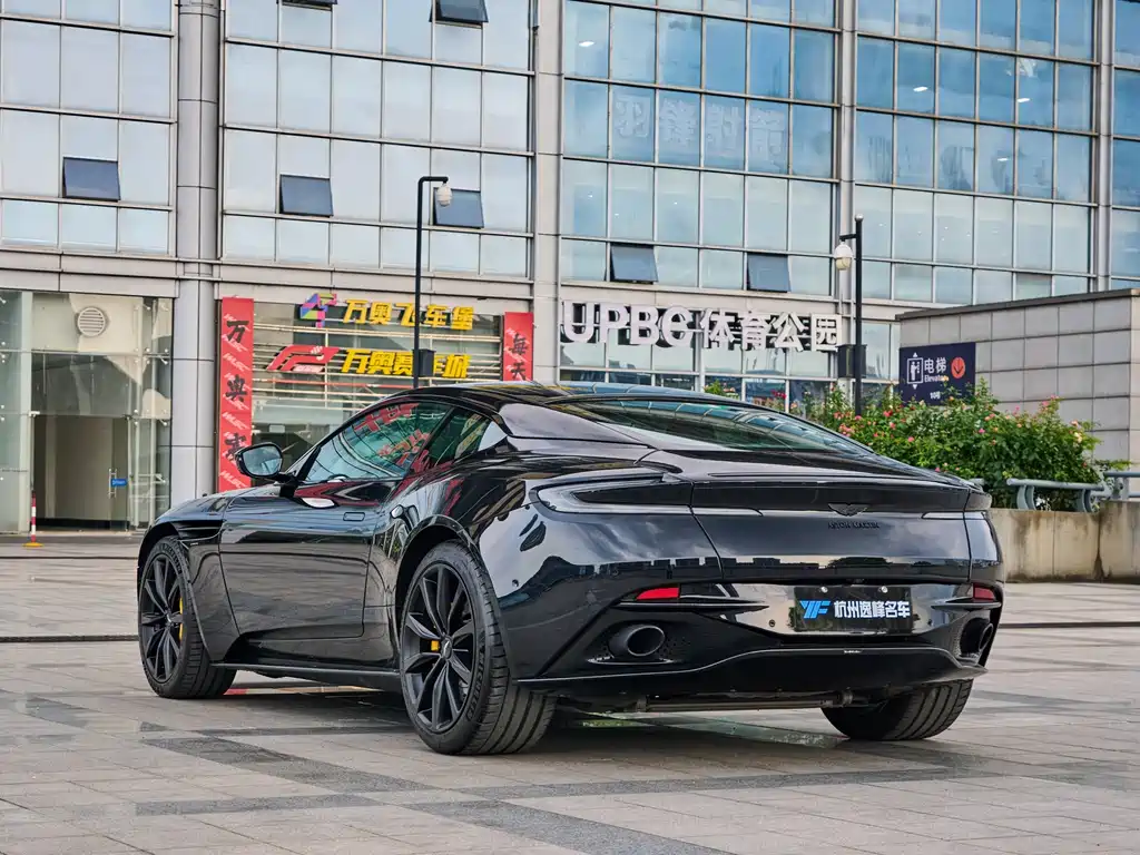 Aston Martin DB11 4.0 T V8 Coupe