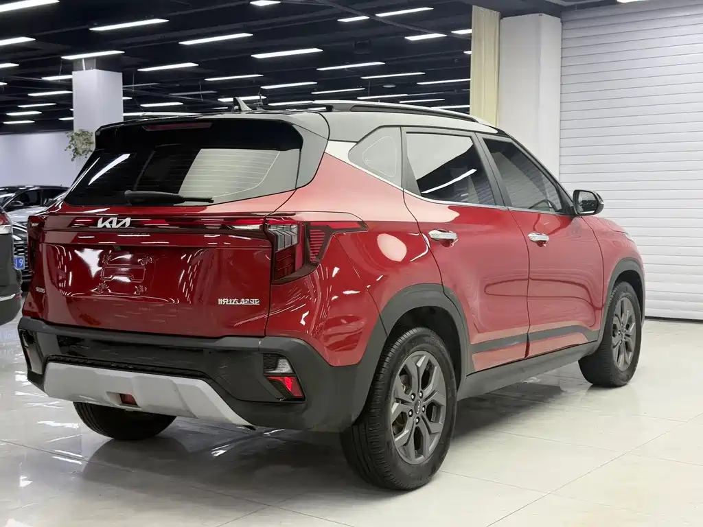 Seltos 1.5 L CVT Luxury