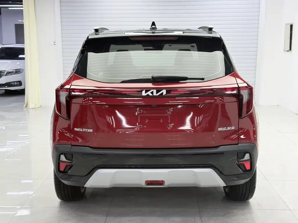 Seltos 1.5 L CVT Luxury
