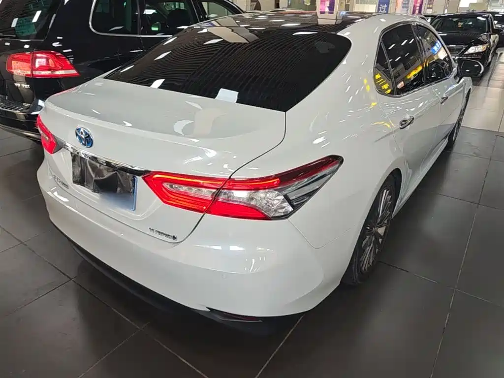 Camry Dual Engine 2.5 HG Luxury CN-VI