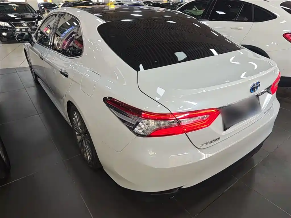 Camry Dual Engine 2.5 HG Luxury CN-VI