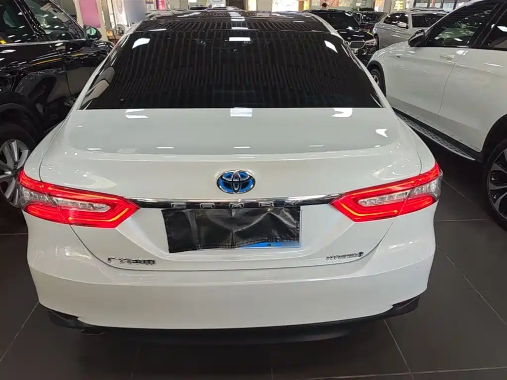 Camry Dual Engine 2.5 HG Luxury CN-VI