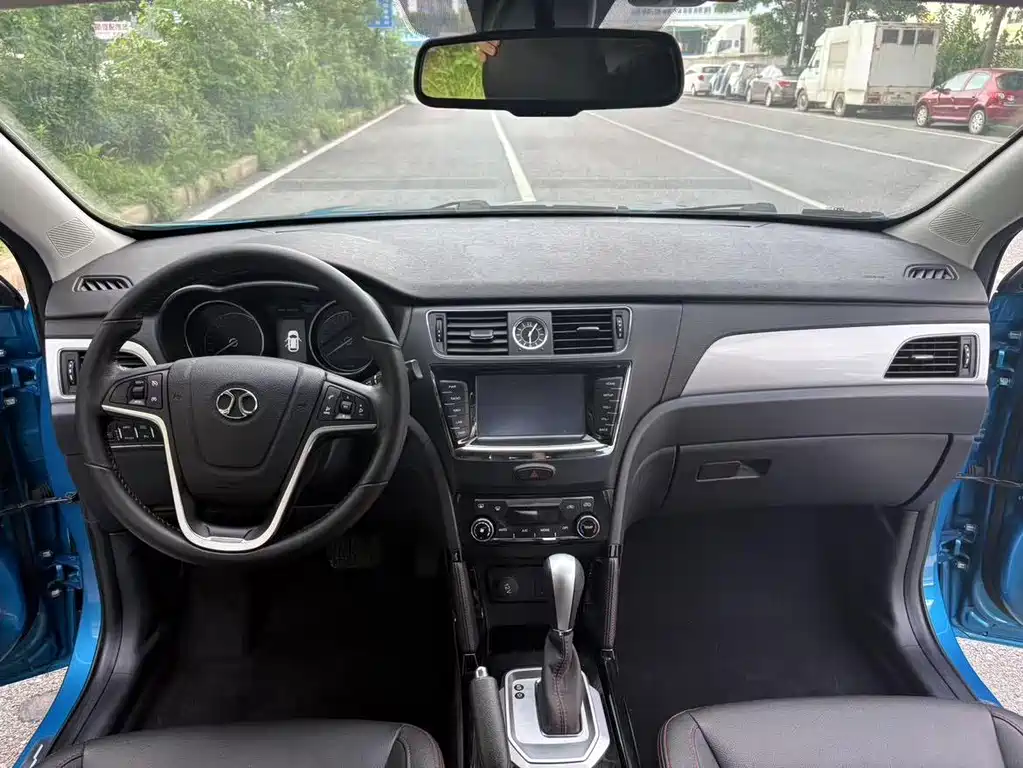Senova X55 绅宝X55 2016款 1.5 T CVT豪华版