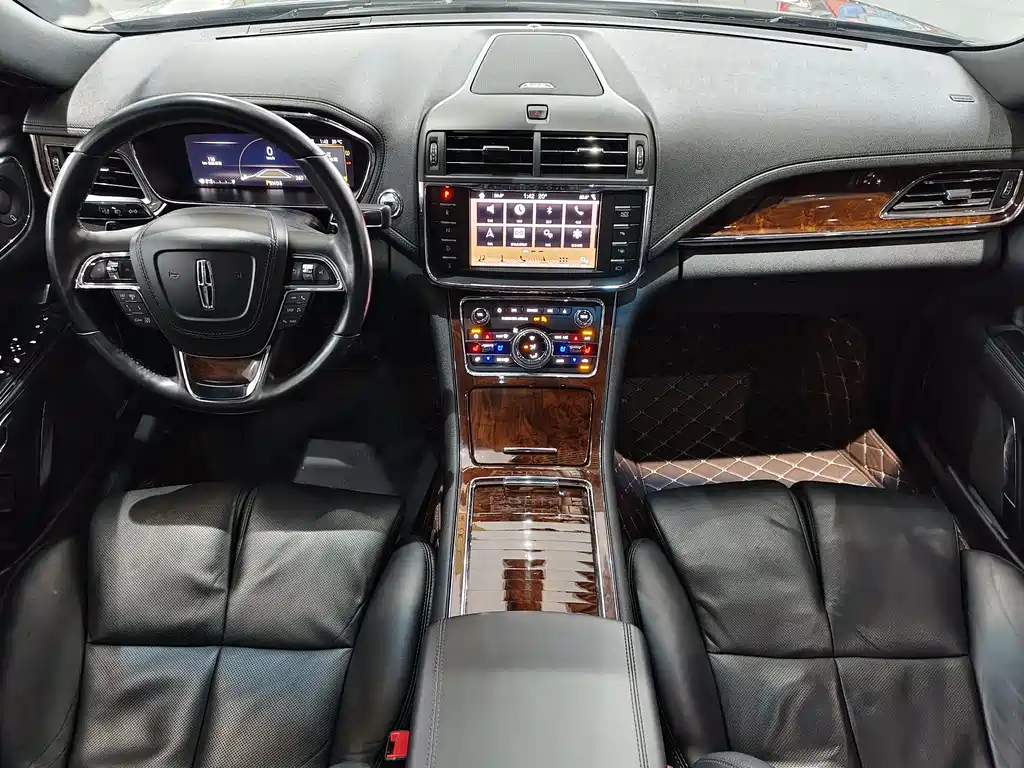Lincoln Continental 3.0 T 4 WD Honor Shine