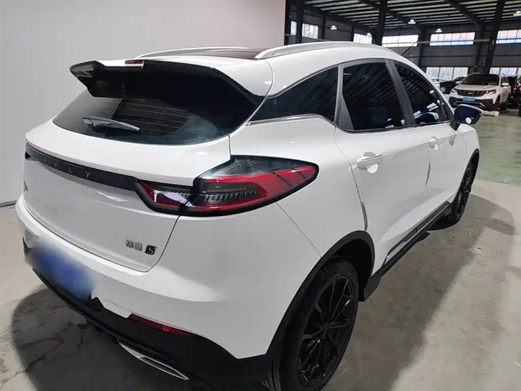Emgrand S 1.4 T CVT Luxury
