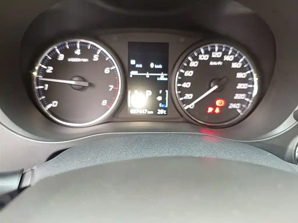 Outlander 2.0 L 2 WD Smooth Enjoyment 5-seat CN-VI