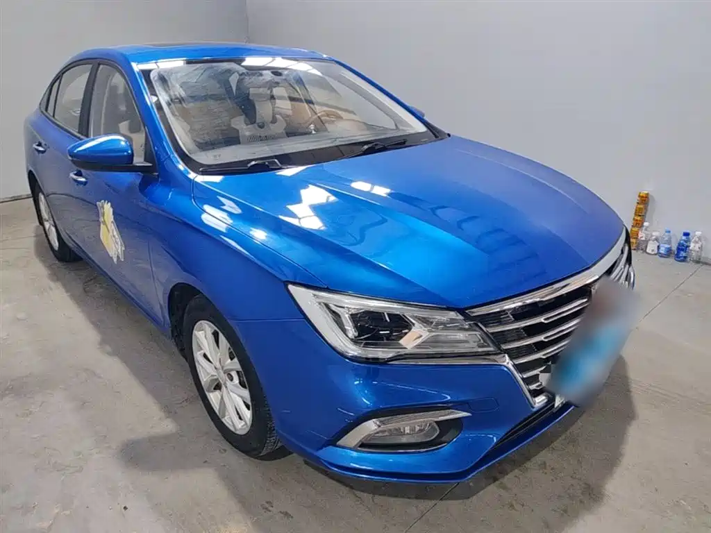 Roewe i5 1.5 L Auto 4 G Connected Leading Luxury