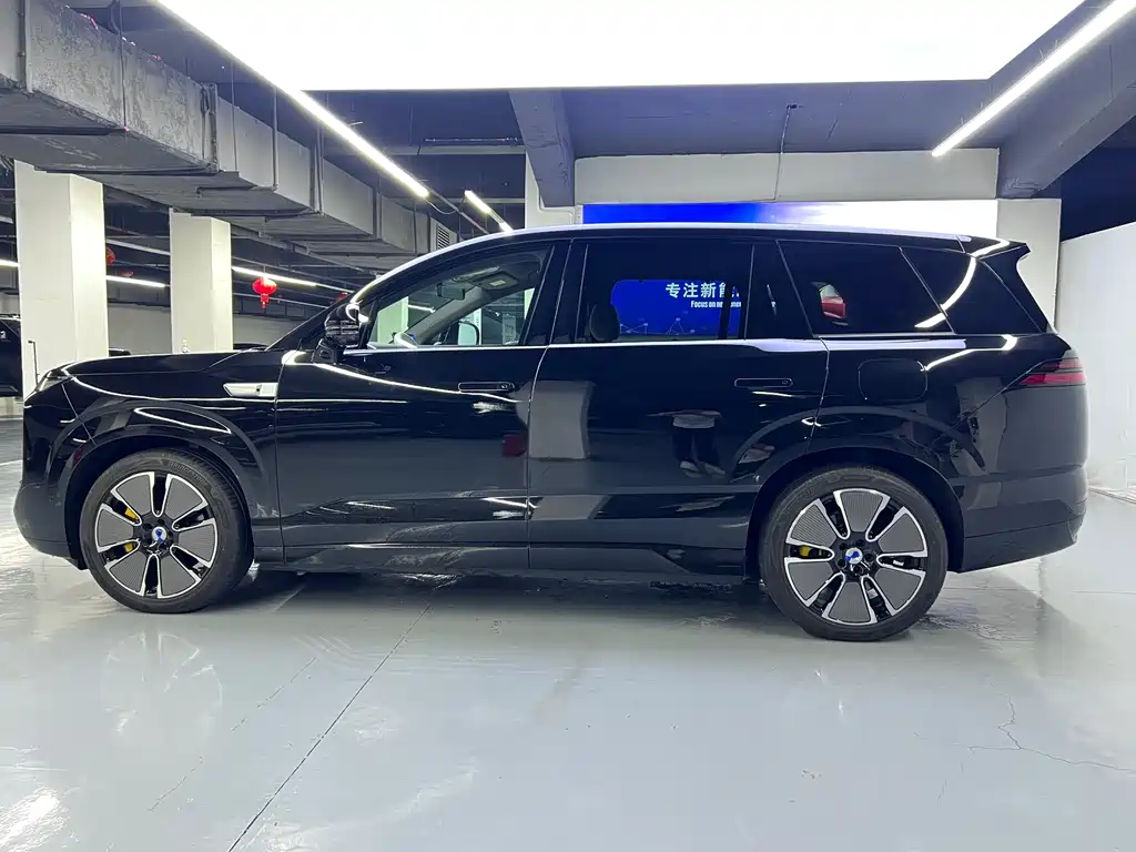Denza N8 L Flagship