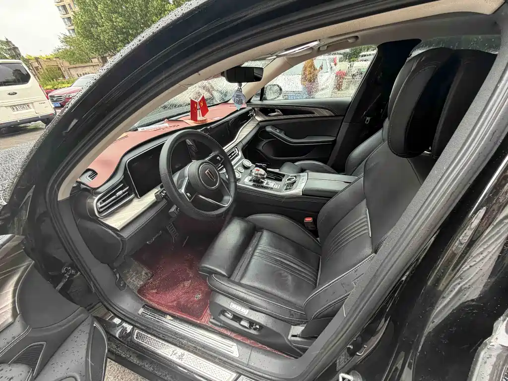 Hongqi H9 2.0 T Connected Flagship Enjoyment