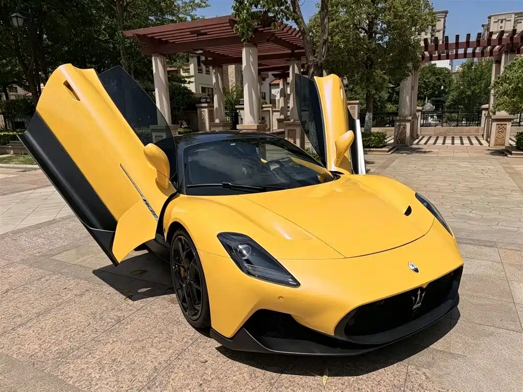 Maserati MC20 3.0 T Standard