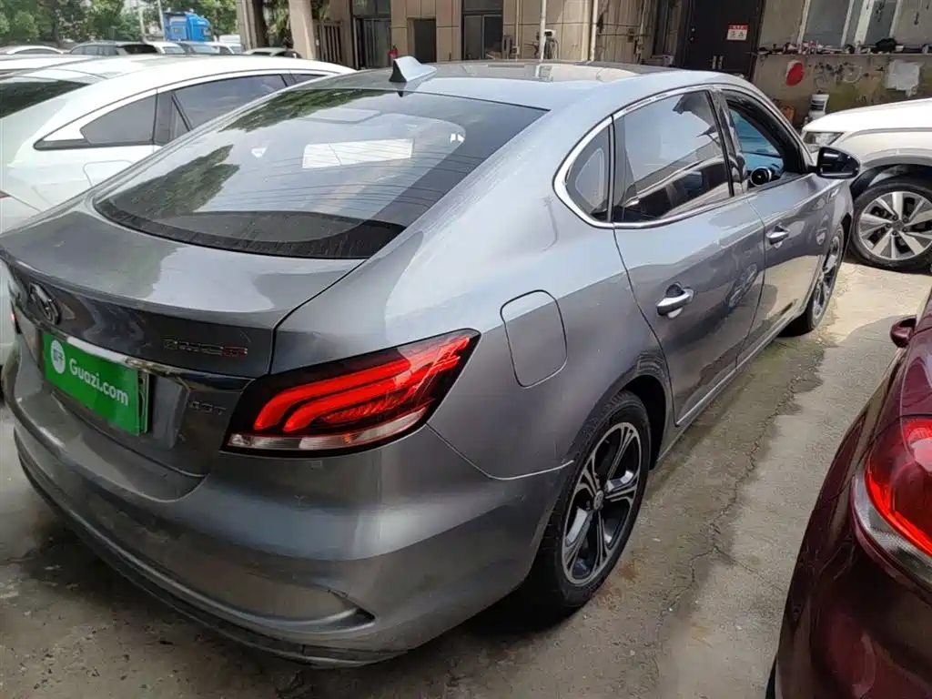 MG 6 NEV 名爵6新能源 2018款 45 T E-DRIVE智驱混动尊享互联网版