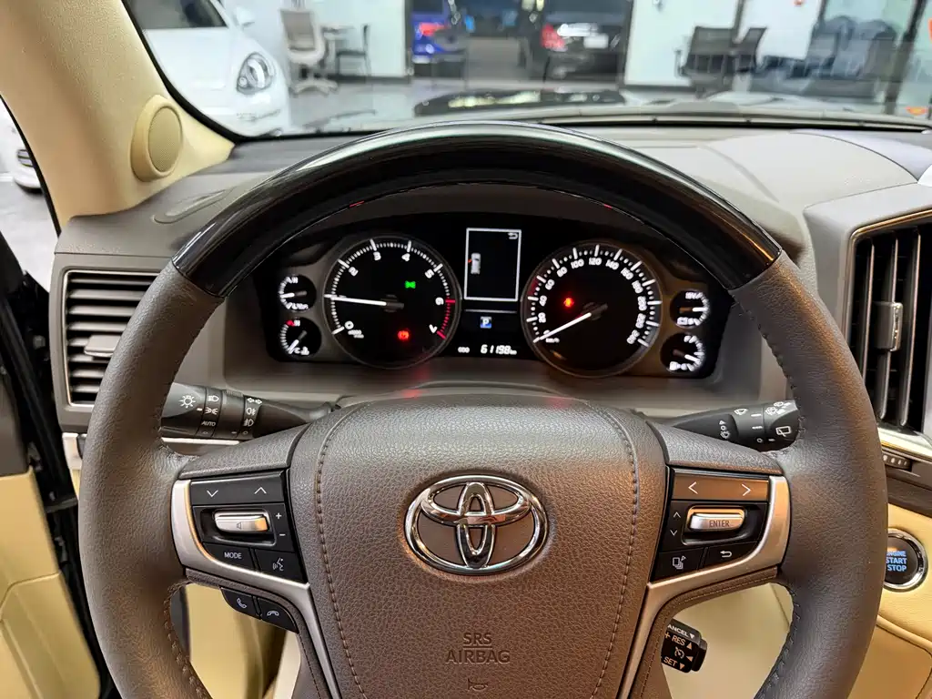 Land Cruiser 4.0 L Auto VX-R