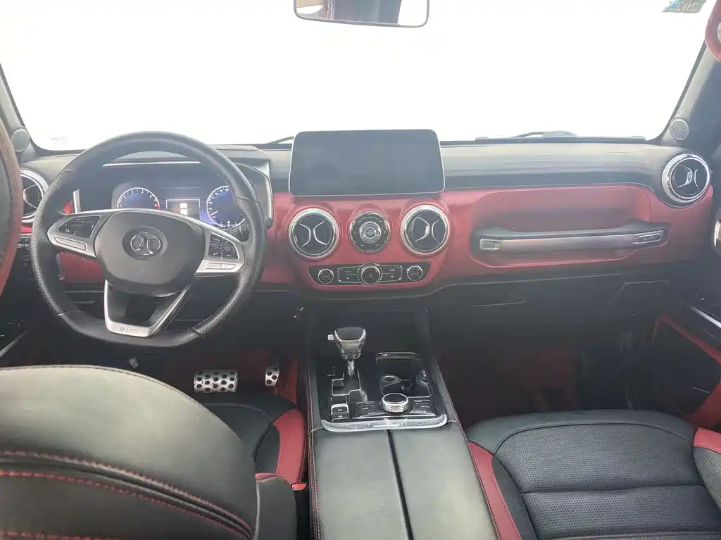 BAIC BJ40 PLUS 2.3 T Auto 4 WD Premium CN-V