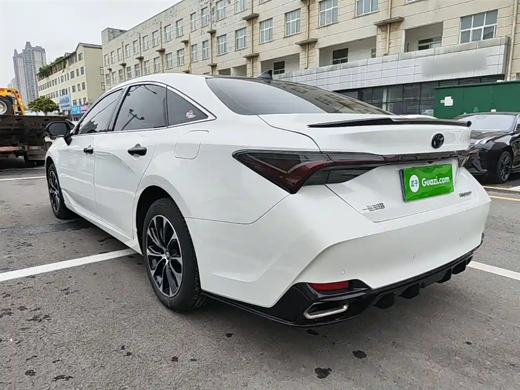 Avalon 2.0 L Luxury