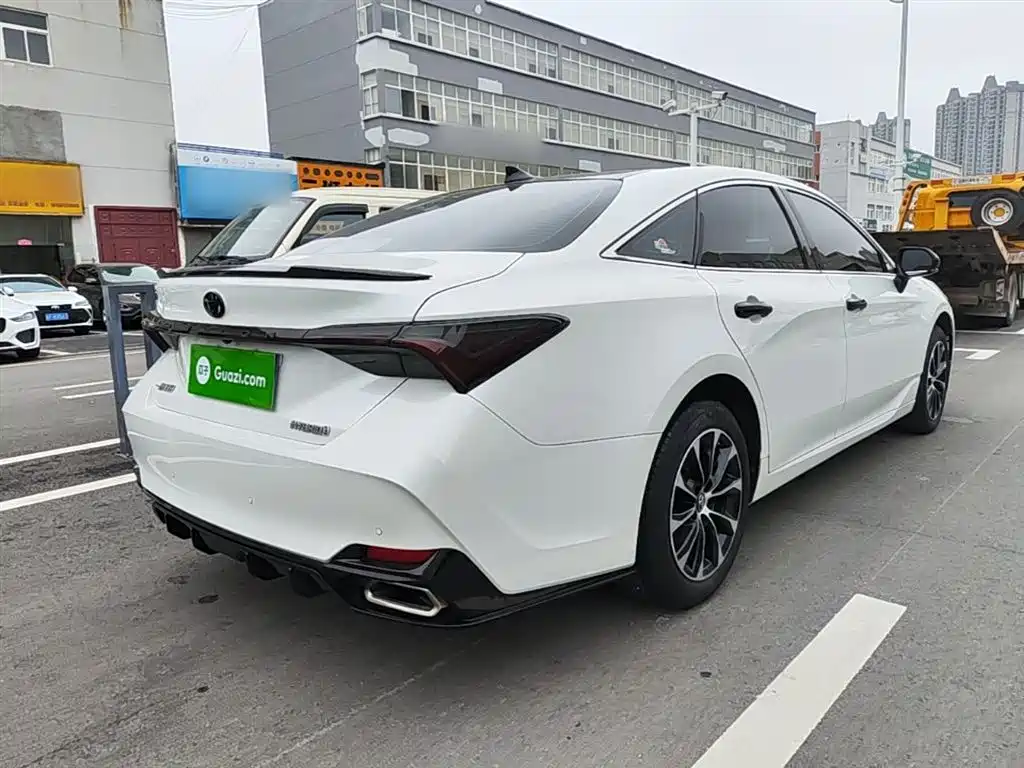 Avalon 2.0 L Luxury