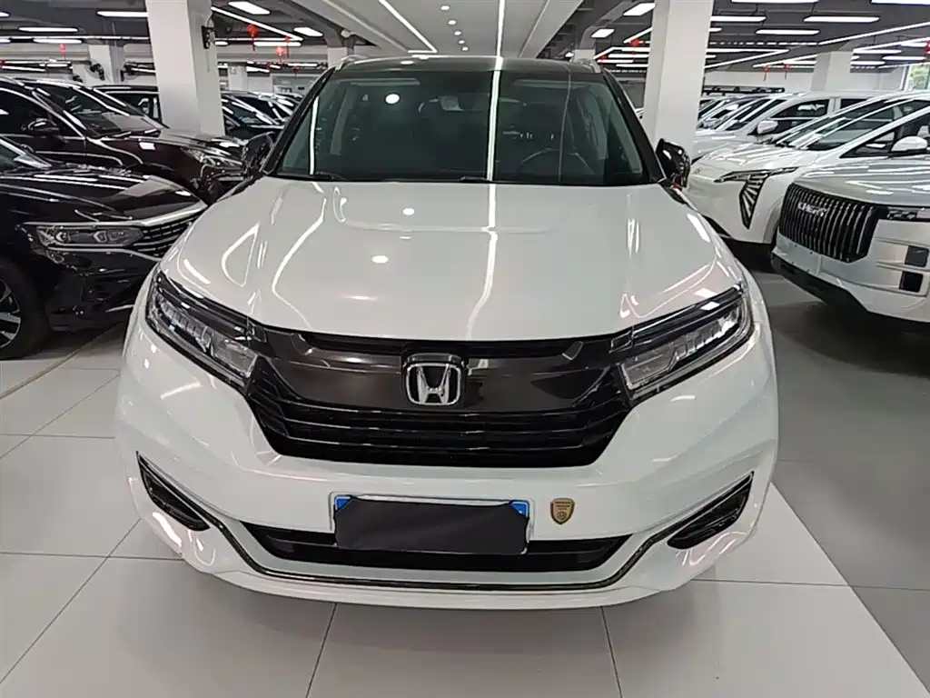Avancier 370 TURBO 2 WD Luxury