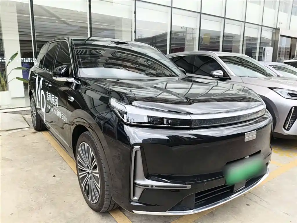 Galaxy M9 210 km 4 WD Navigator