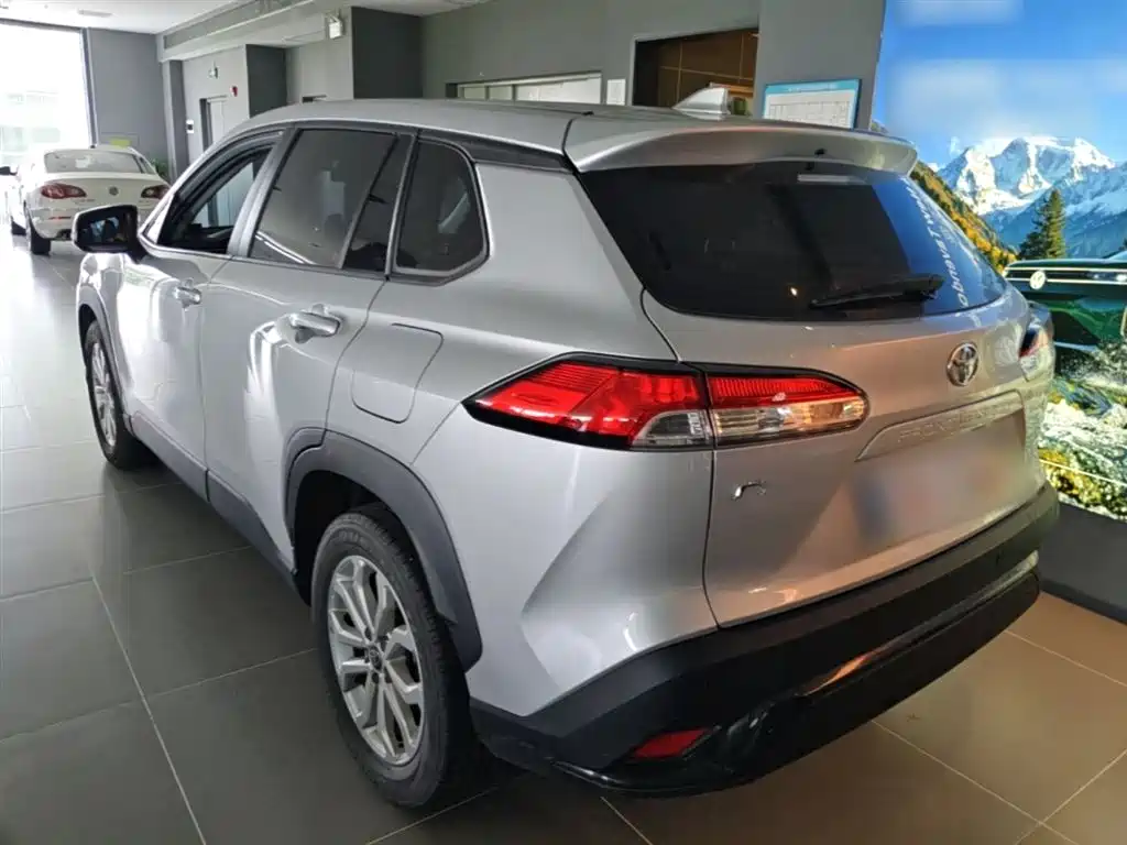 Frontlander 2.0 L CVT Leading