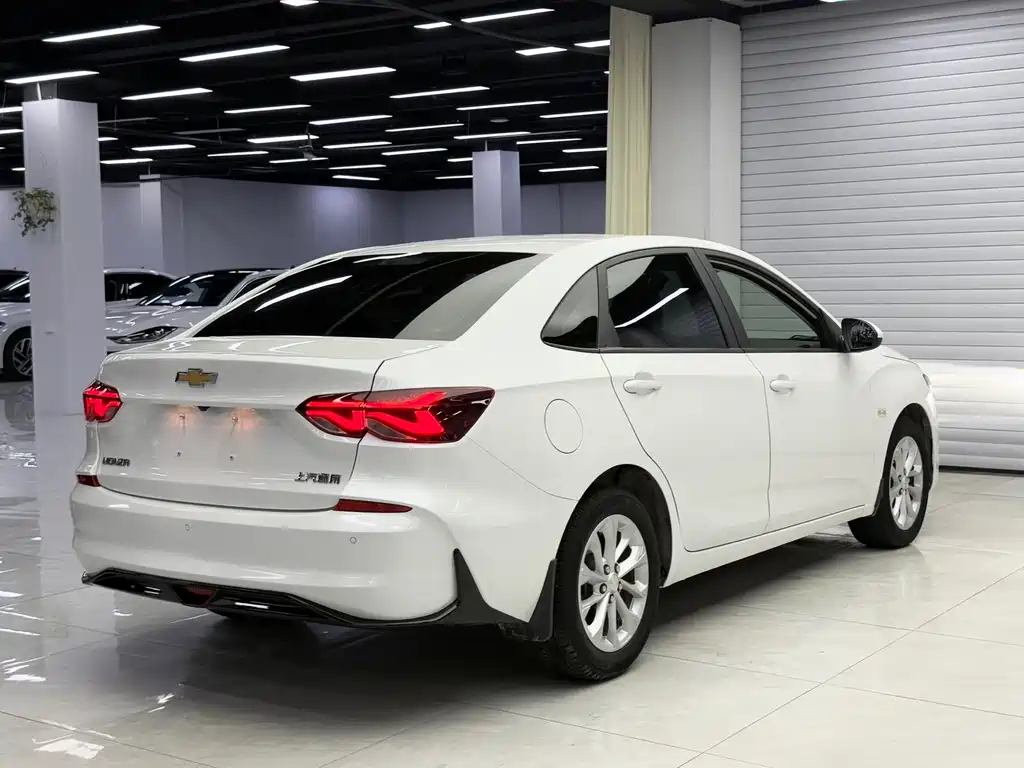 Monza 1.5 L DCT Joy
