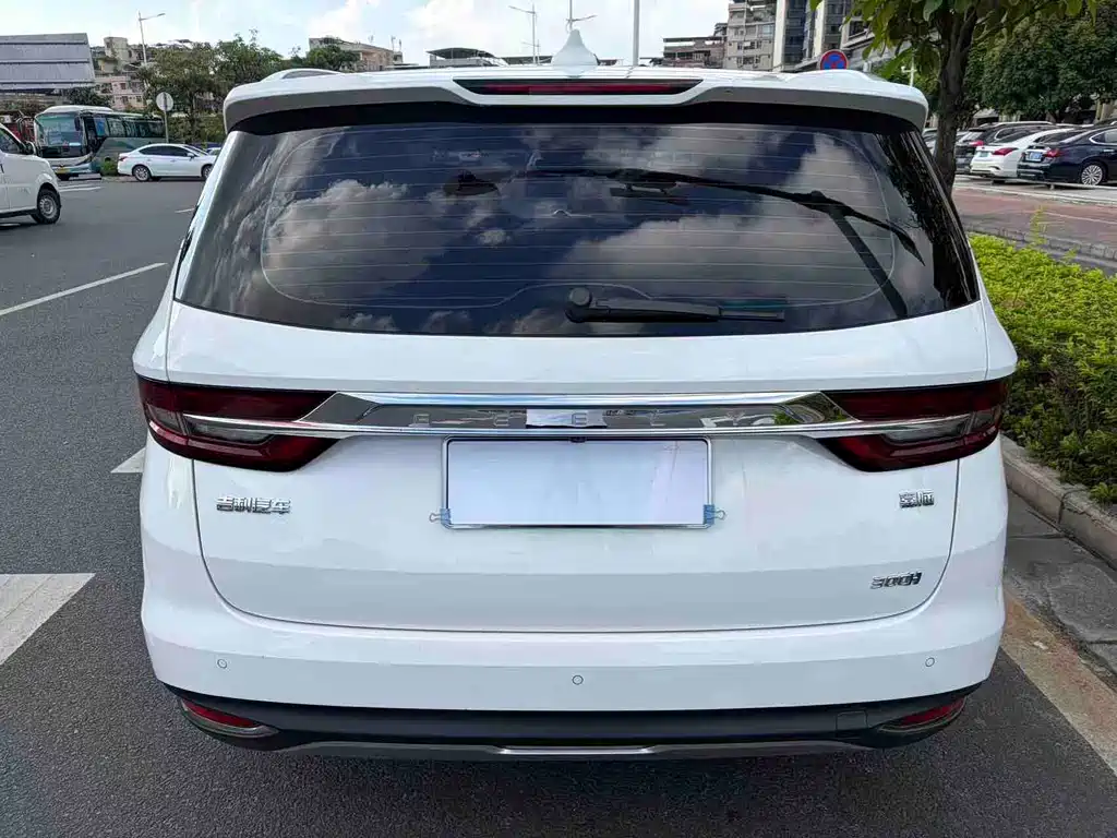 Jiaji 1.5 TD MHEV DCT Premium Enjoyment