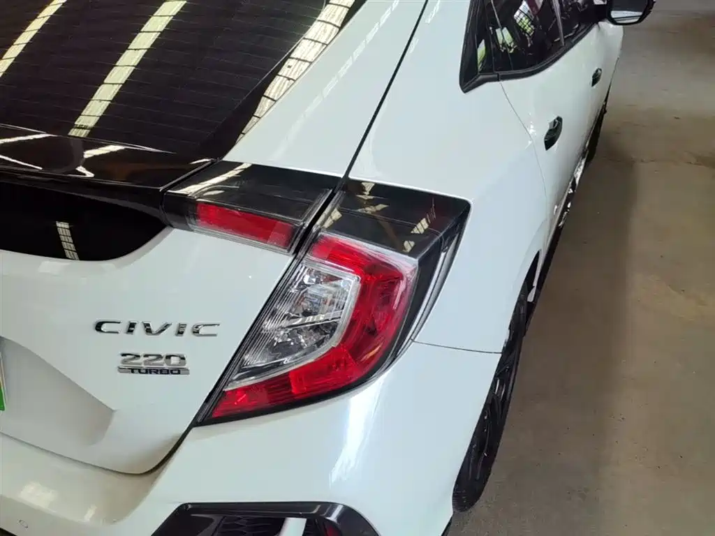 Civic HATCHBACK 220 TURBO CVT Trend Cool Control