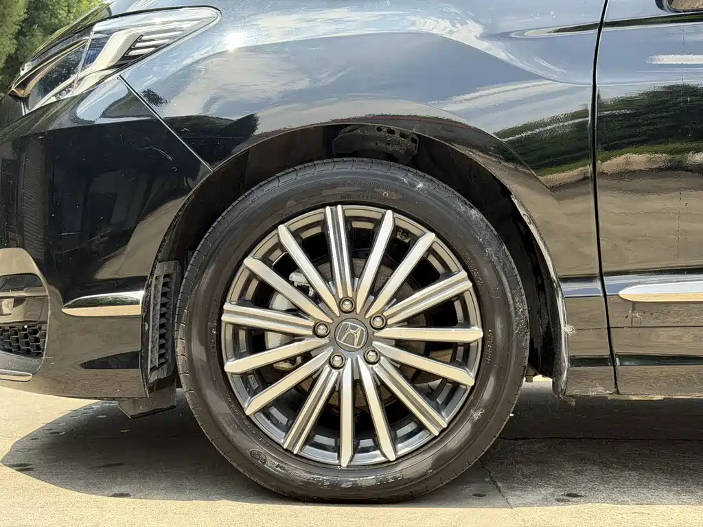 Elysion 2.0 L e:HEV Luxury