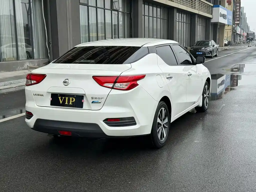Lannia 1.6 L CVT Cool CN-VI