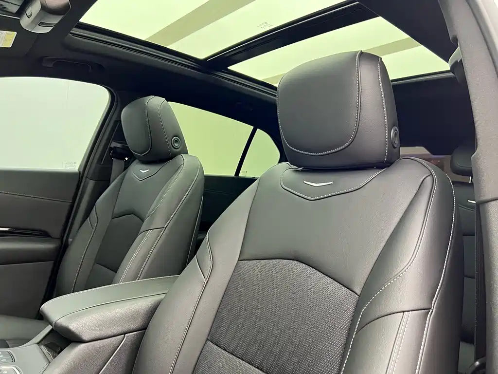 Cadillac XT4 25 T 2 WD Style