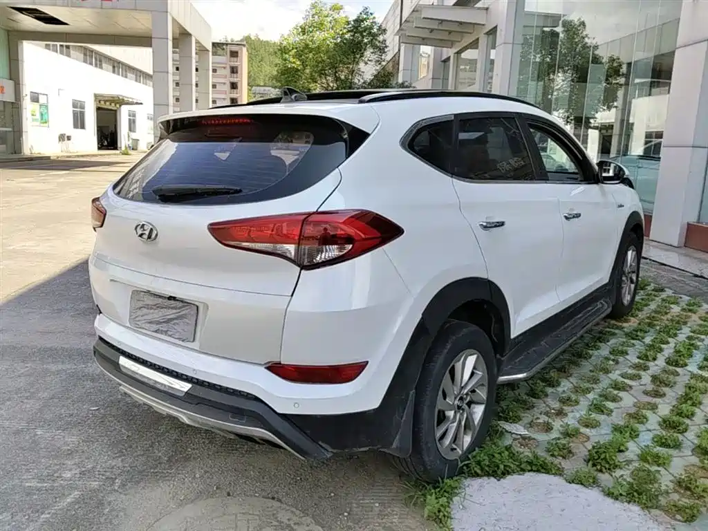 Tucson 1.6 T DCT 2 WD Intelligent