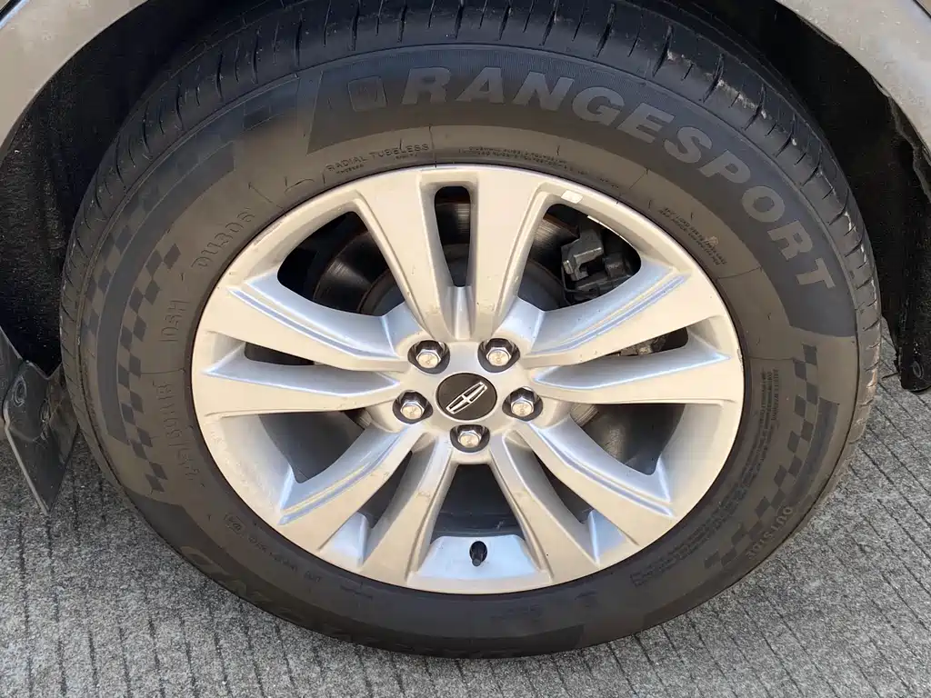 Lincoln MKX 2.0 T 2 WD Premium