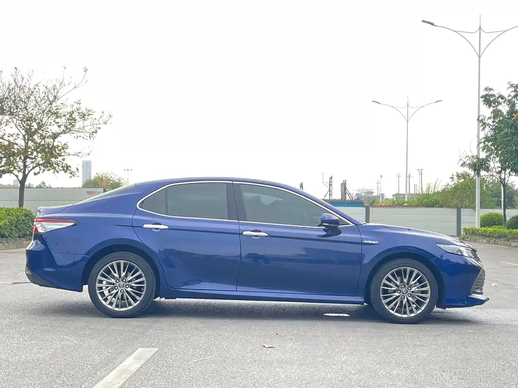 Camry Dual Engine 2.5 HG Luxury