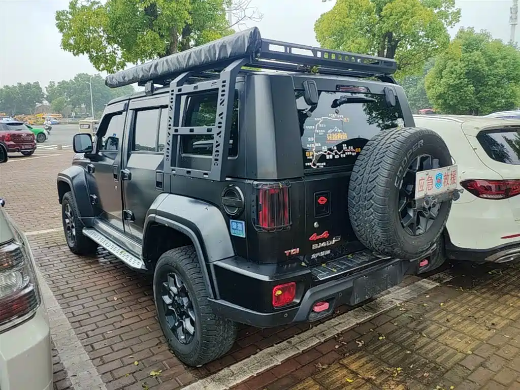 BAIC BJ40 2.0 D Blade Hero Glory