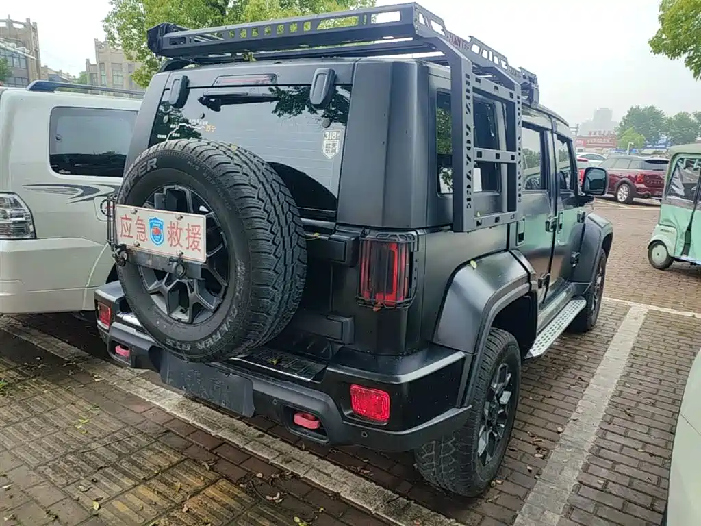 BAIC BJ40 2.0 D Blade Hero Glory