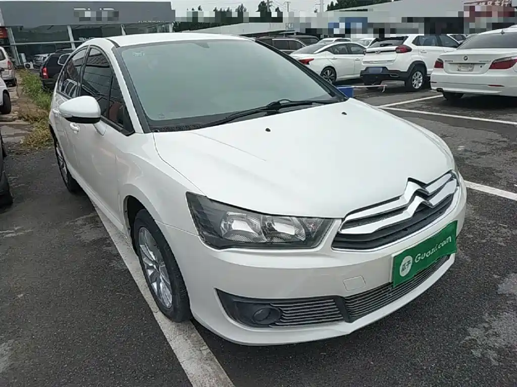 C-Quatre Hatchback 1.6 L Manual Joy Style