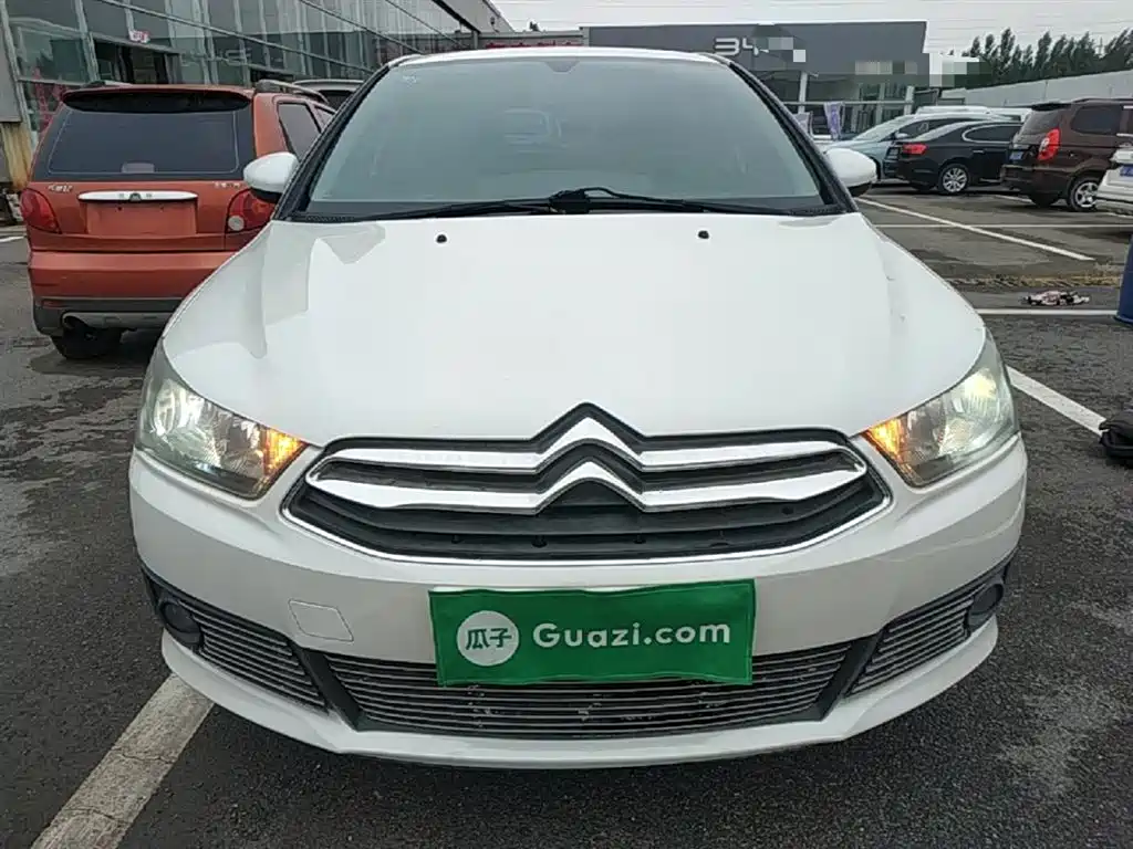 C-Quatre Hatchback 1.6 L Manual Joy Style