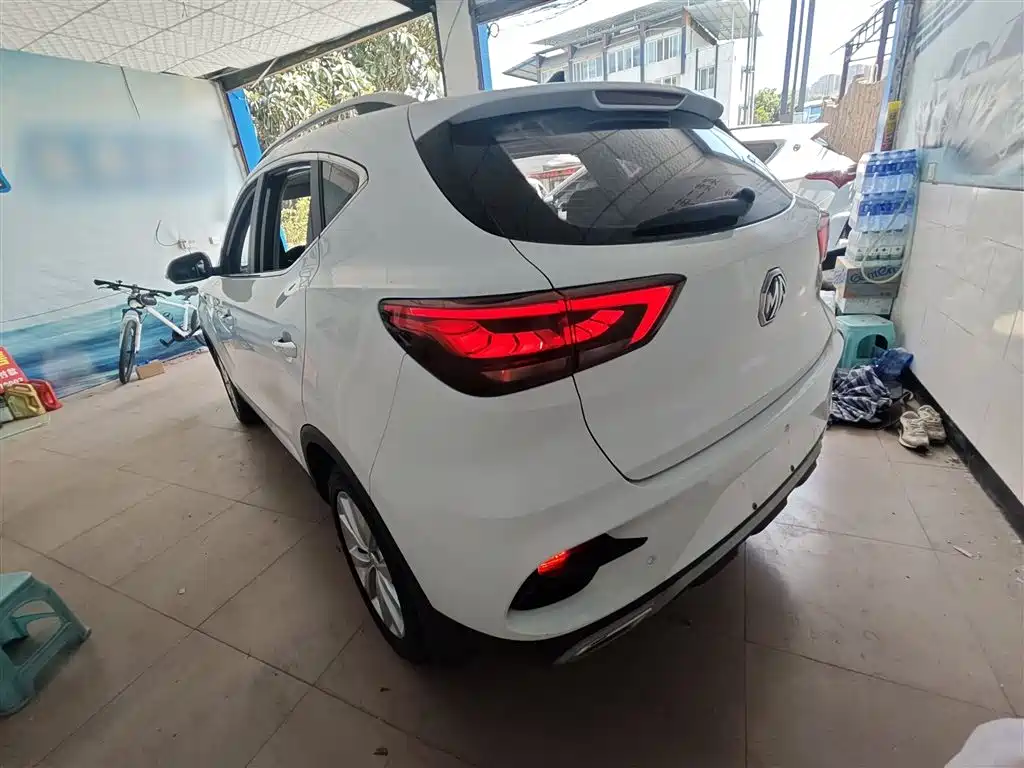MG ZS 180 DVVT Auto Lite